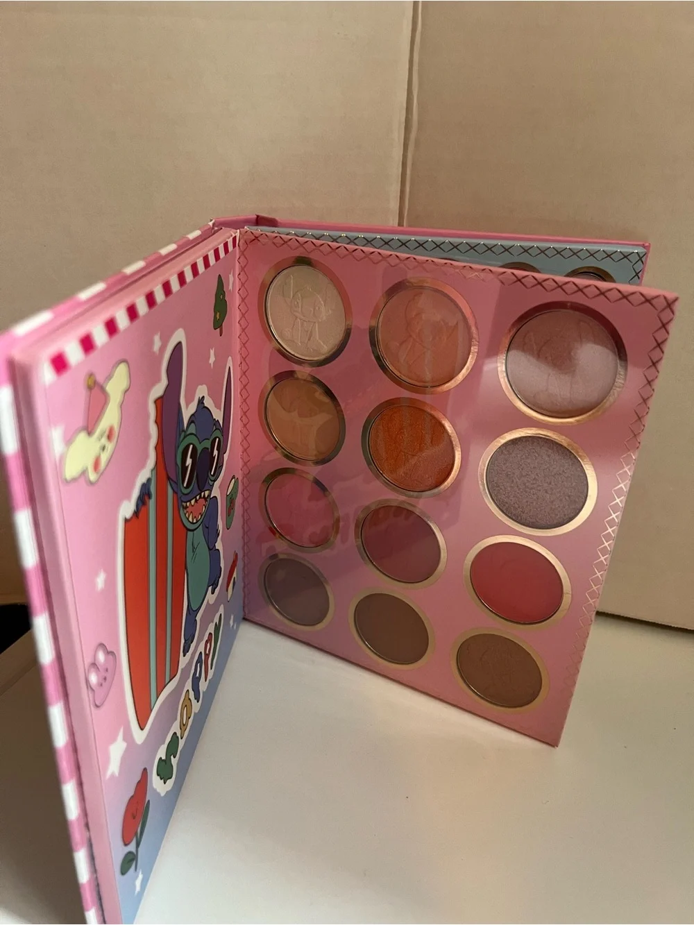 Stitch 72 Color Eye Shadow Makeup Book Eyeshadow Set - NEW AS PICTURED